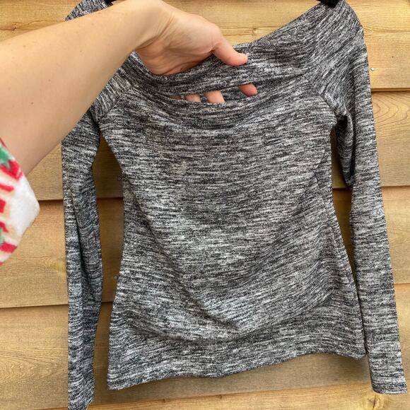 Venus dark gray off the shoulder long sparkly sleeve top - Picture 5 of 7